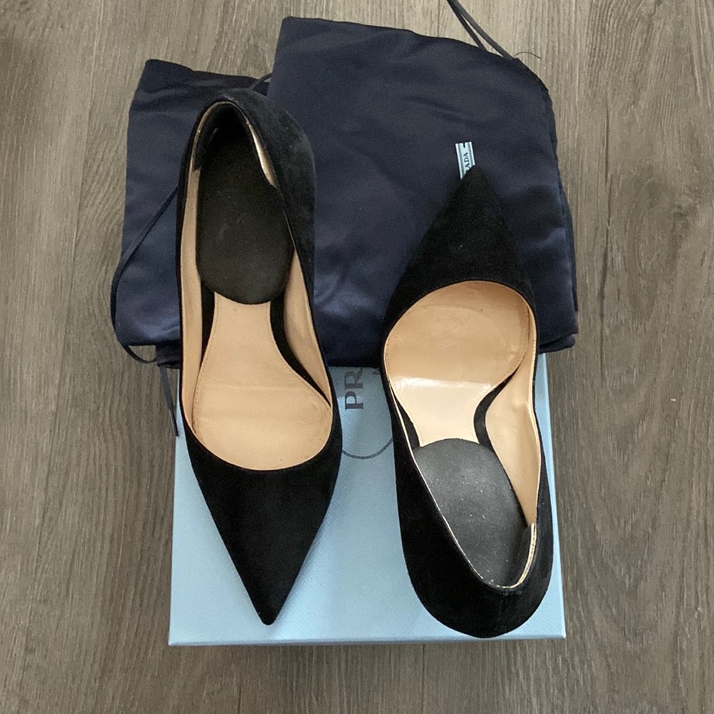 Prada pumps in black suede size 37 w/box